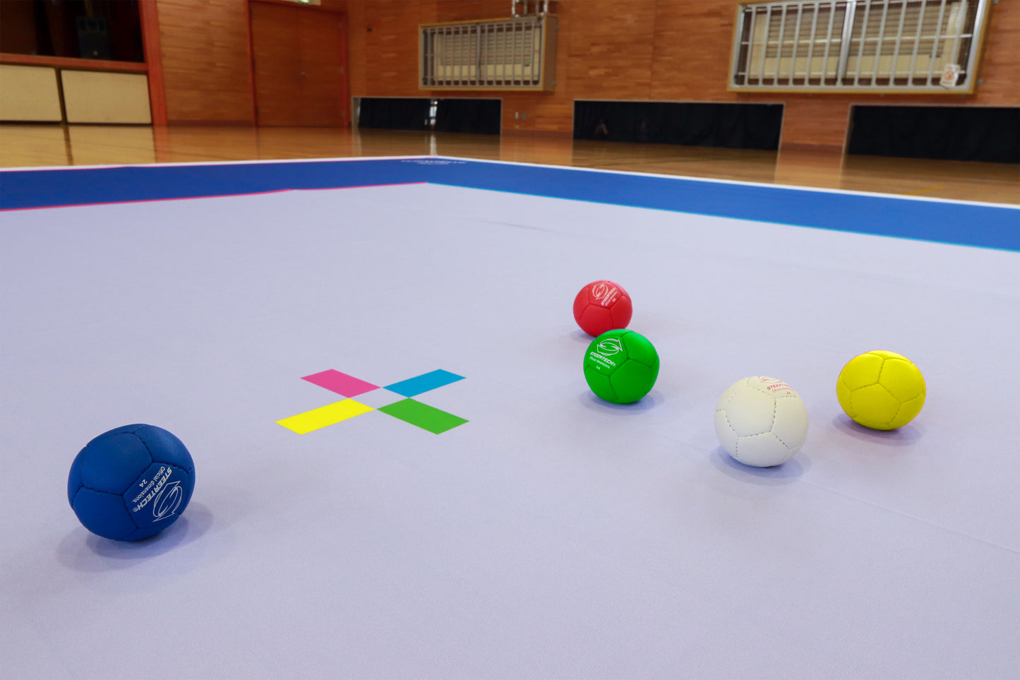 スクエアコート