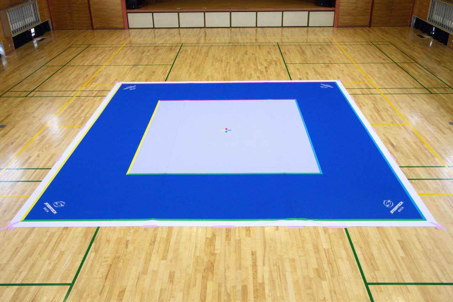 スクエアコート